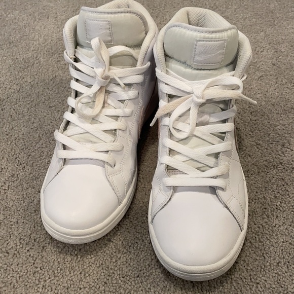 Nike court mid tops. White and tan Faux Snake skin swoosh. - Picture 4 of 8